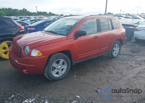 2008 Jeep Compass Sport z USA, uszkodzony, nr VIN 1J8FF47W18D795051